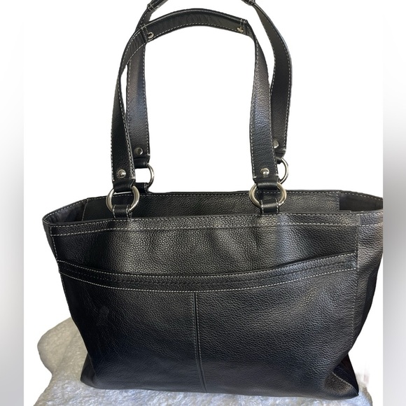 Coach Black Leather Shoulder Bag - Picture 2 of 15